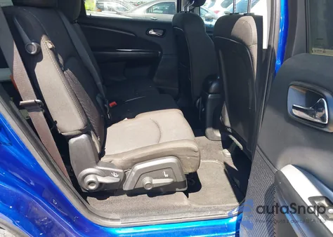 2015 Dodge Journey Sxt z USA, uszkodzony, nr VIN 3C4PDCBG9FT658412